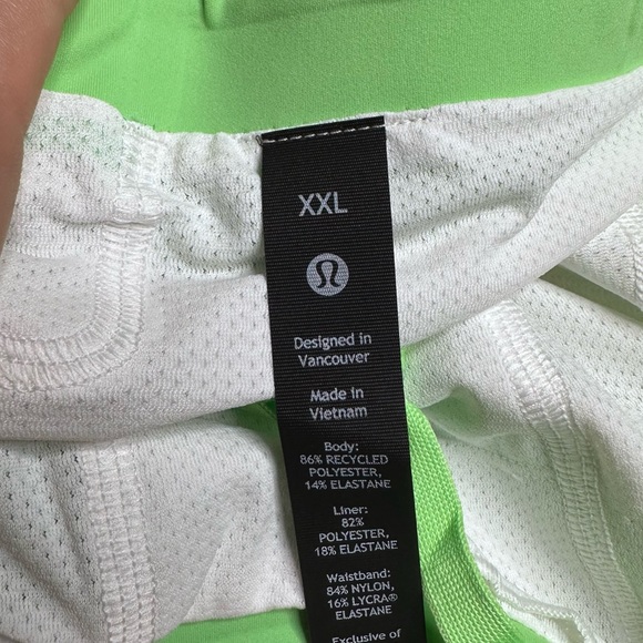 Lululemon Fast and Free Short 6” *Lined NWT Size XXL (Scream Green) - Picture 11 of 14